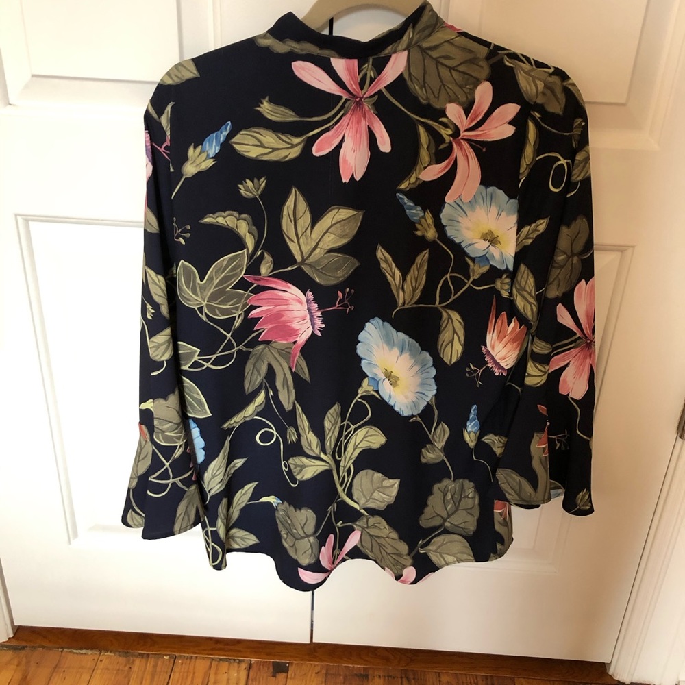 Ann Taylor - Picture 2 of 5